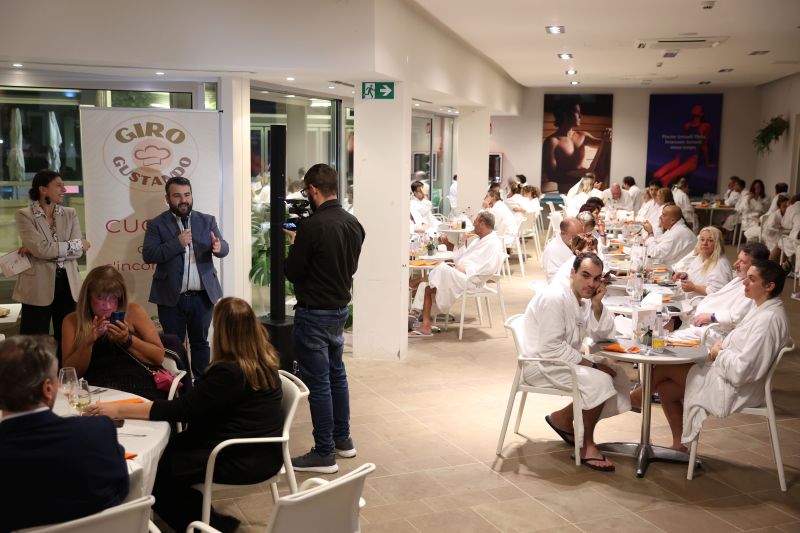 Il Pescatore a bagno in Piscina termale